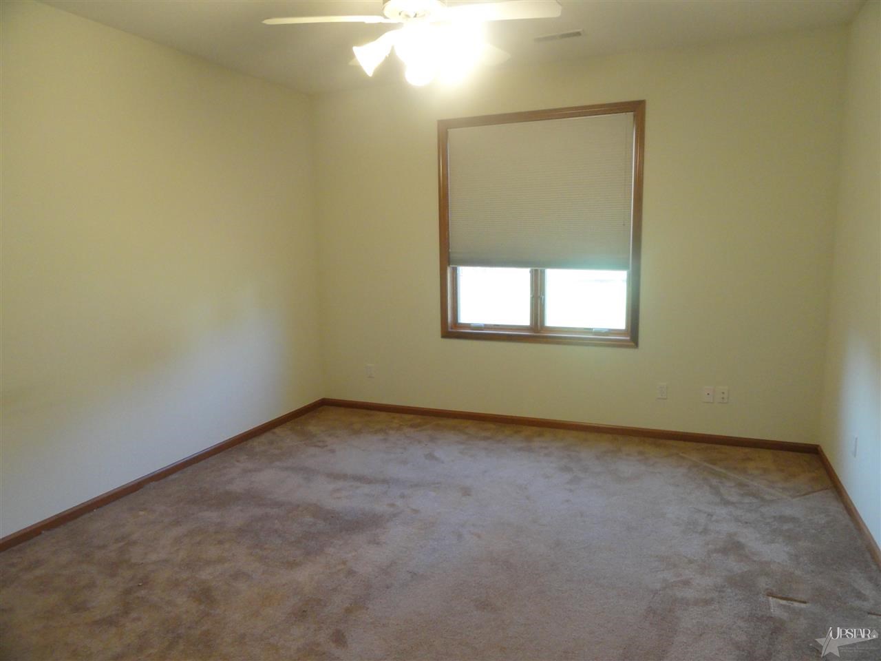 2477 Deerfield Court Decatur, IN 46733 - Photo 13 of 16