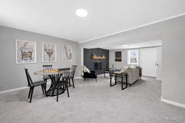 $275,000 | 60 Stonecliff Drive, Fenton, MO 63026