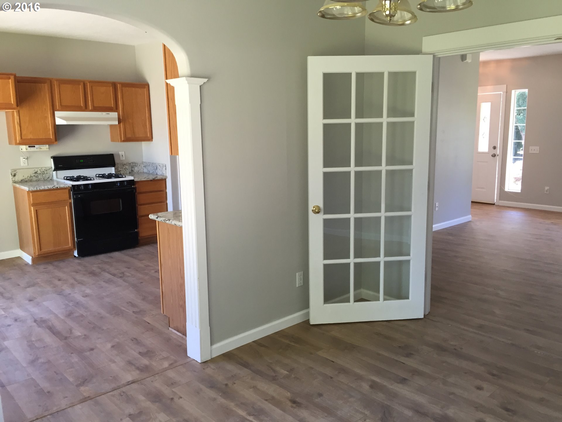 3889 Osage Street Springfield, OR 97478 - Photo 2 of 22