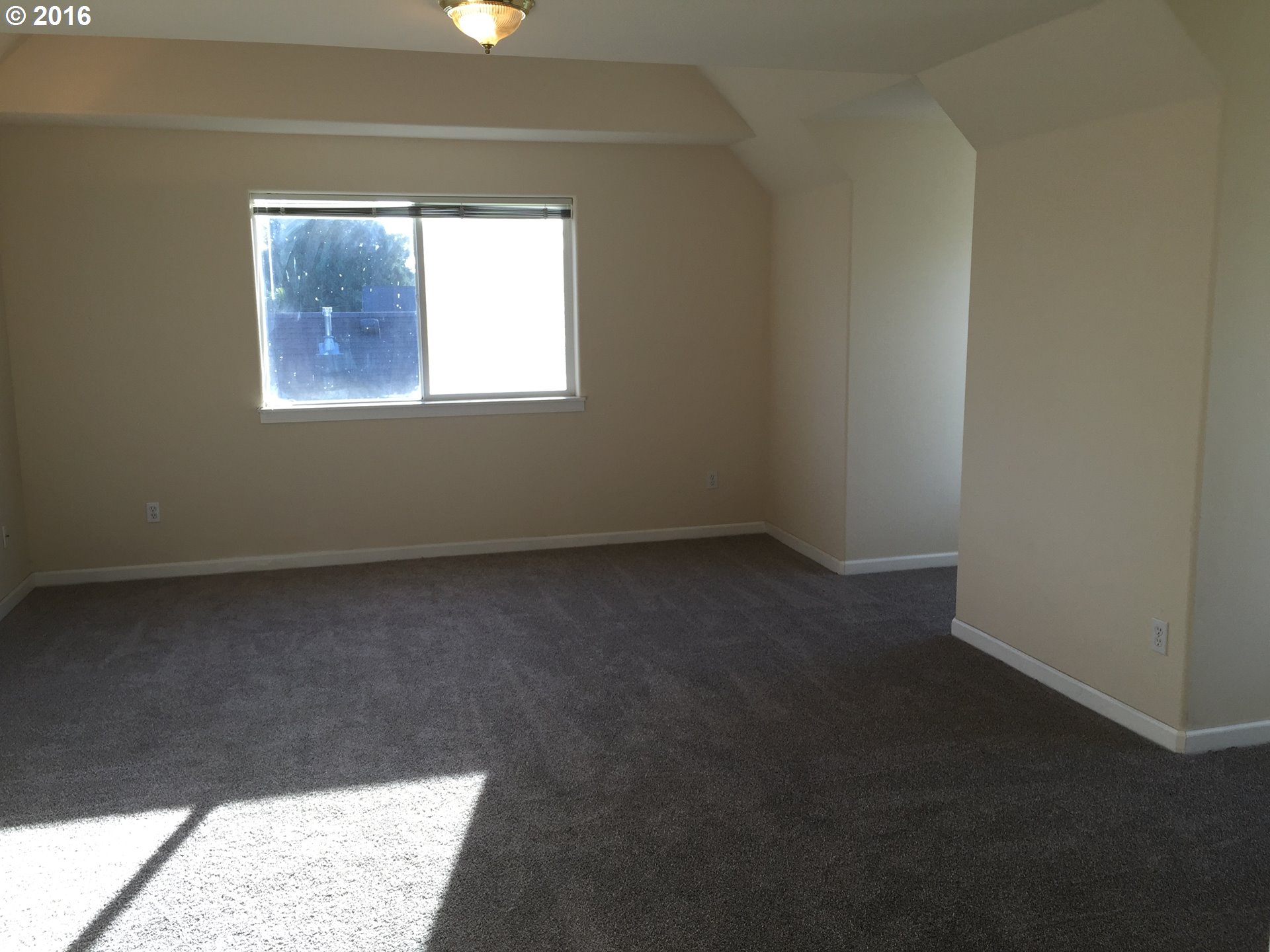3889 Osage Street Springfield, OR 97478 - Photo 18 of 22