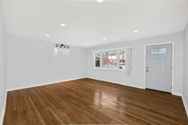 $185,000 | 2521 East 98th Street, Chicago, IL 60617