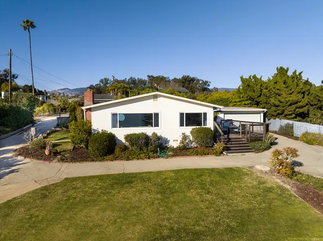 $3,950,000 | 1919 El Camino De La Luz, Santa Barbara, CA 93109