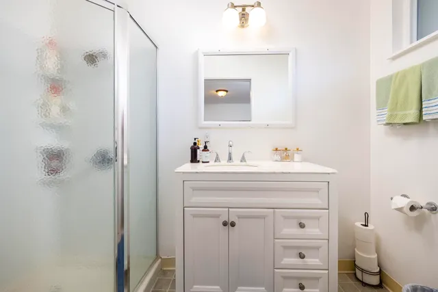 $3,950,000 | 1919 El Camino De La Luz, Santa Barbara, CA 93109