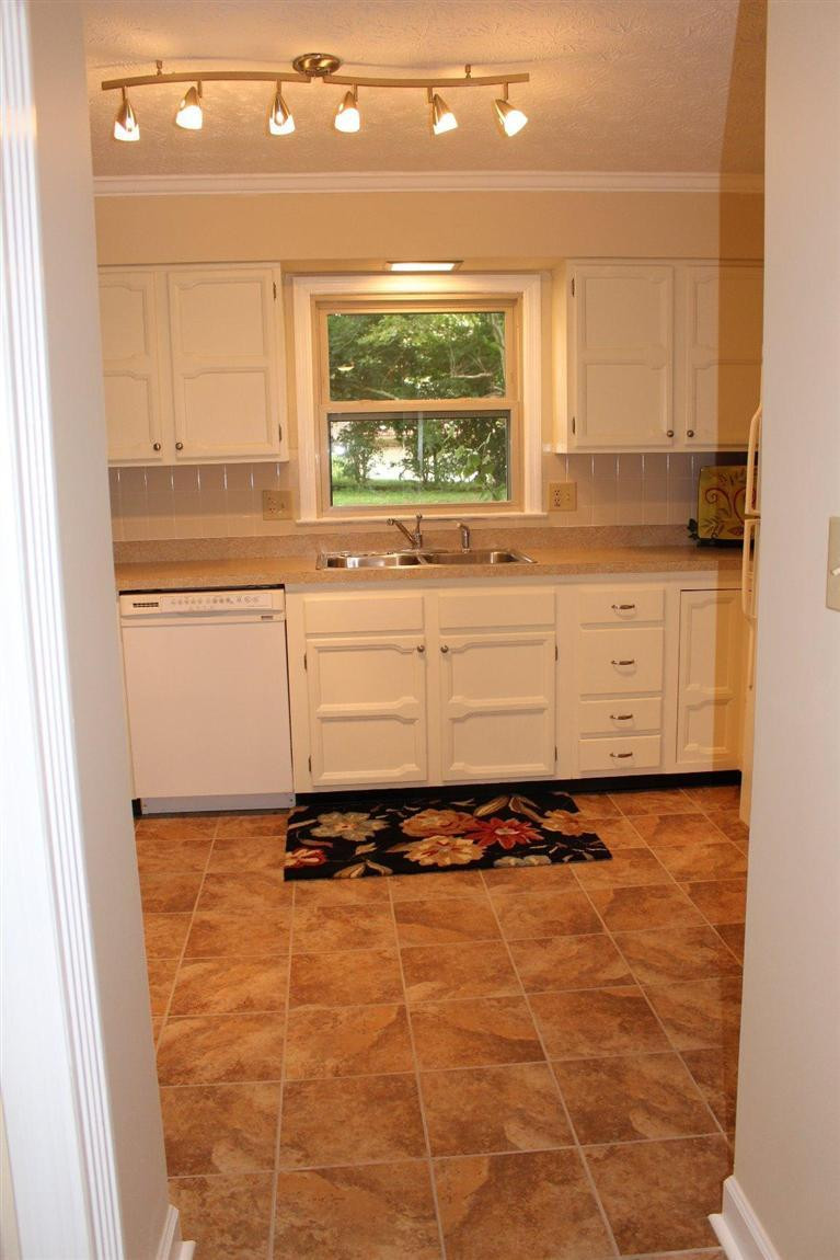 1108 Chinoe Road Lexington, KY 40502 - Photo 12 of 53 Photo 12