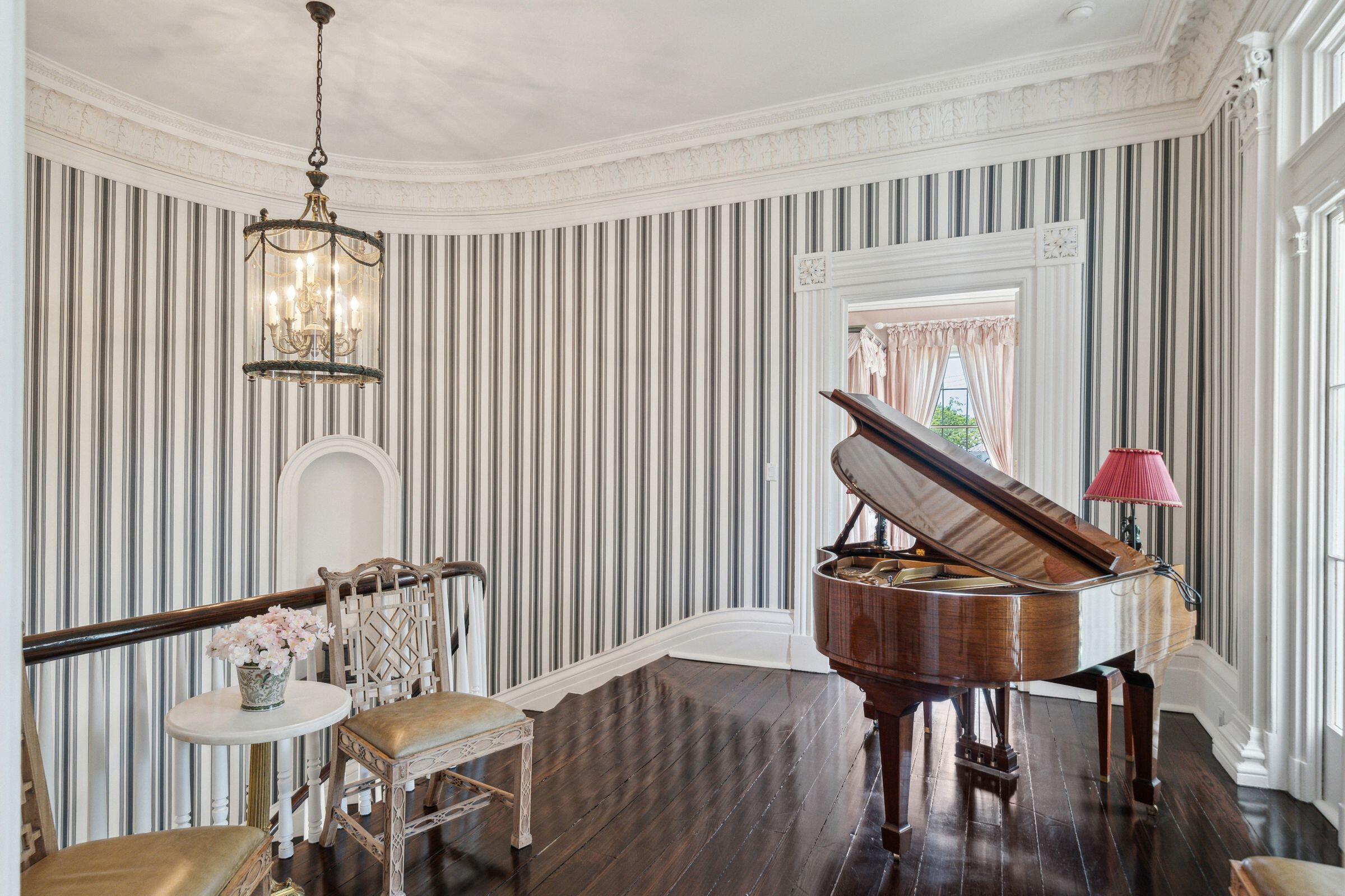 172 Tradd Street Charleston, SC 29401 - Photo 37 of 63 Upper Landing