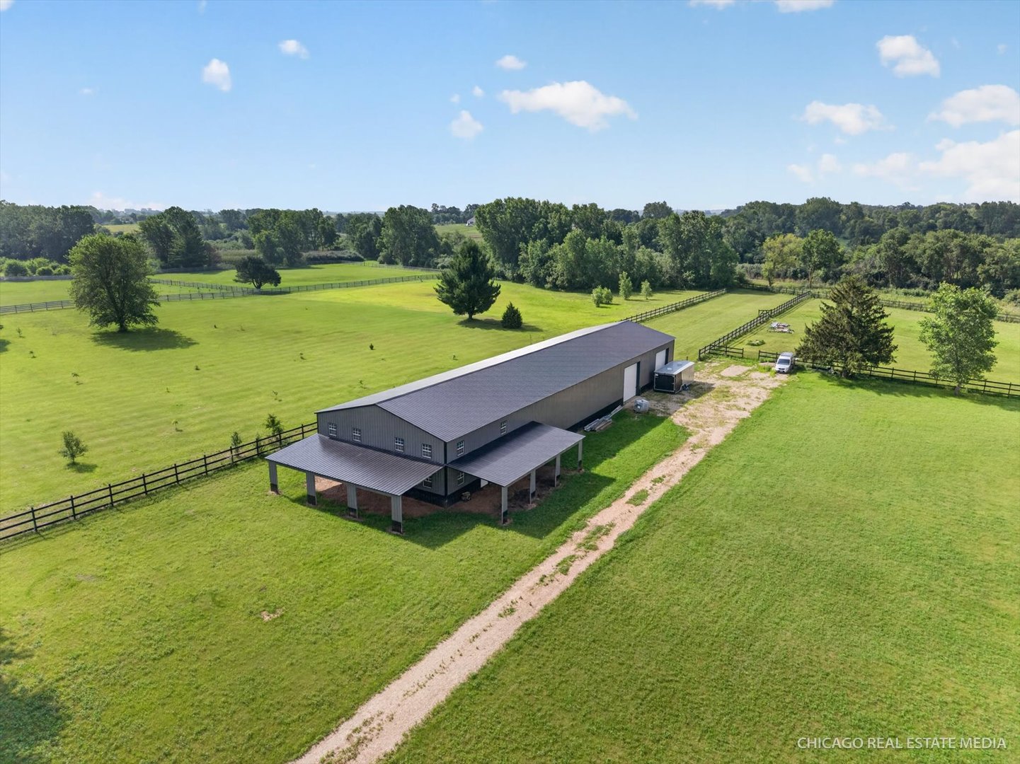 10617 Button Road Hebron, IL 60034 - Photo 3 of 14