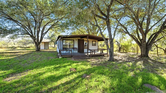$330,000 | 74 County Road 454, Stockdale, TX 78160