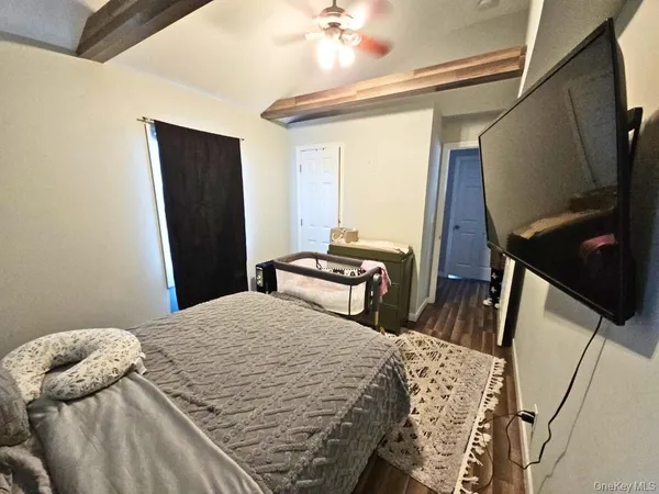 $530,000 | 240 South Strong Avenue, Lindenhurst, NY 11757