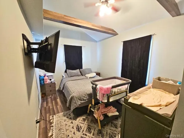 $530,000 | 240 South Strong Avenue, Lindenhurst, NY 11757