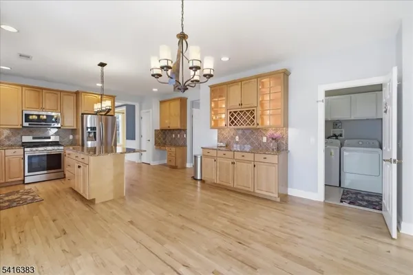 $899,999 | 3 Faith Ann Way, Sparta, NJ 07871
