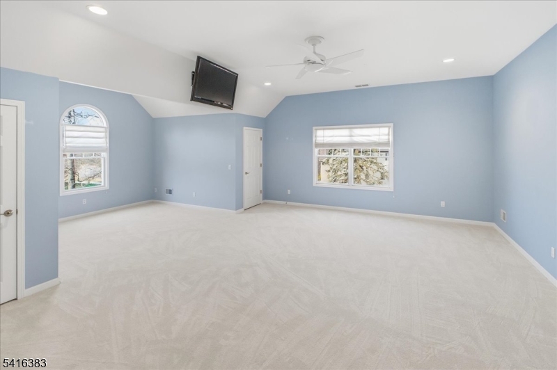 3 Faith Ann Way Sparta, NJ 07871 - Photo 20 of 47