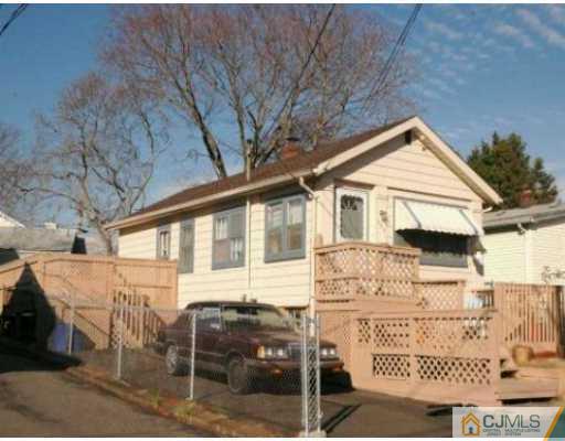 a view of a large white building