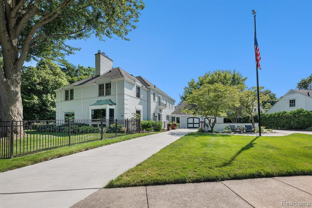 75 Lake Shore Road Grosse Pointe Farms, MI 48236 - Photo 5 of 45