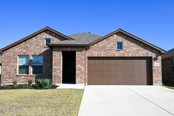 $2,195 | 524 Derby Lane, Springtown, TX 76082