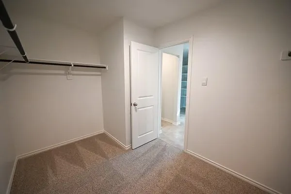 $2,195 | 524 Derby Lane, Springtown, TX 76082