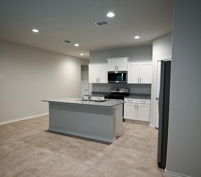 524 Derby Lane Springtown, TX 76082 - Photo 3 of 20