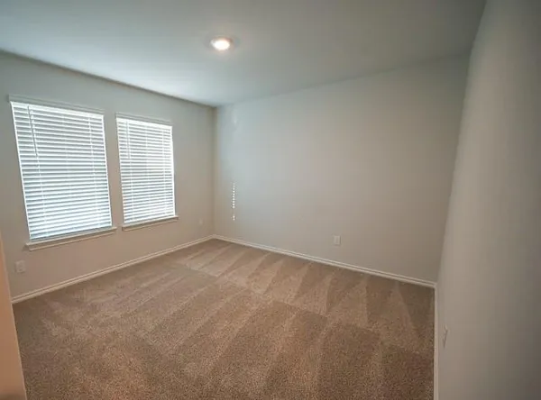 $2,195 | 524 Derby Lane, Springtown, TX 76082