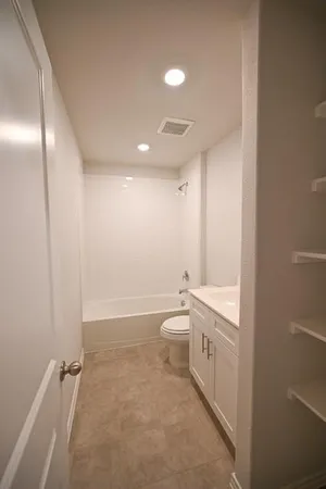 $2,195 | 524 Derby Lane, Springtown, TX 76082