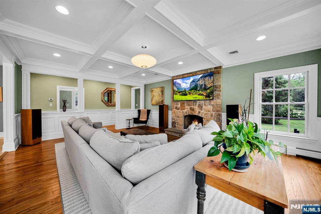 222 Deep Brook Road Wyckoff, NJ 07481 - Photo 16 of 50