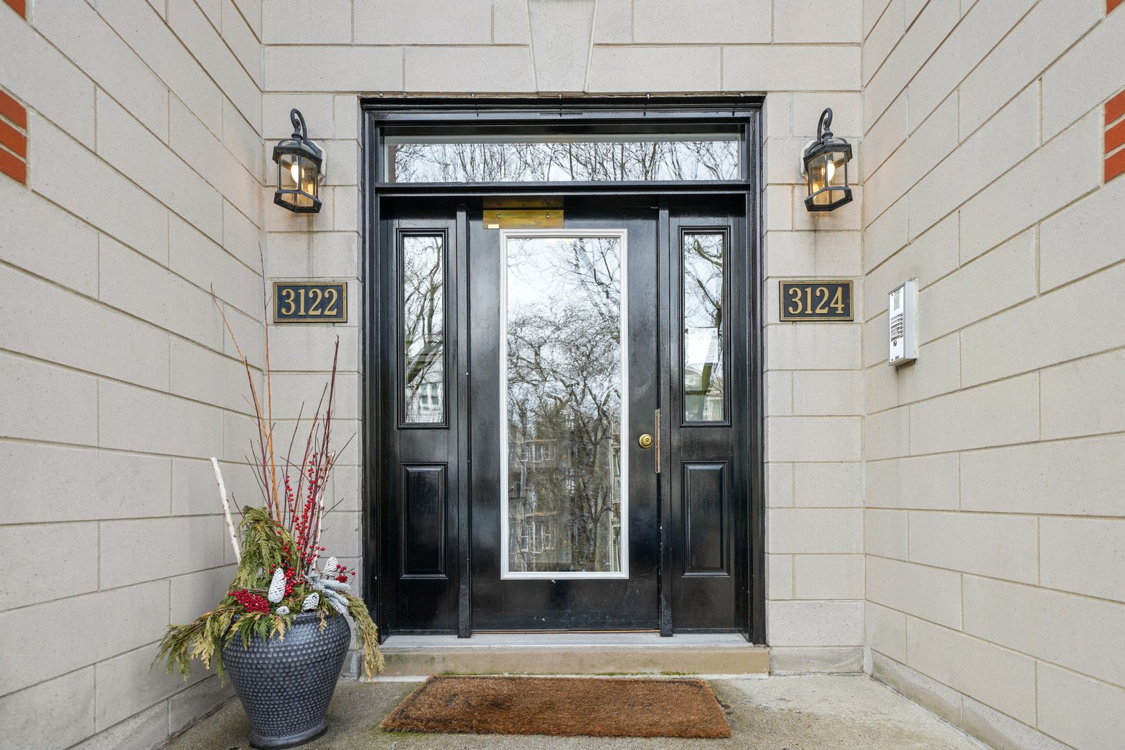 3124 North Seminary Avenue, Unit 2N Chicago, IL 60657 - Photo 2 of 21