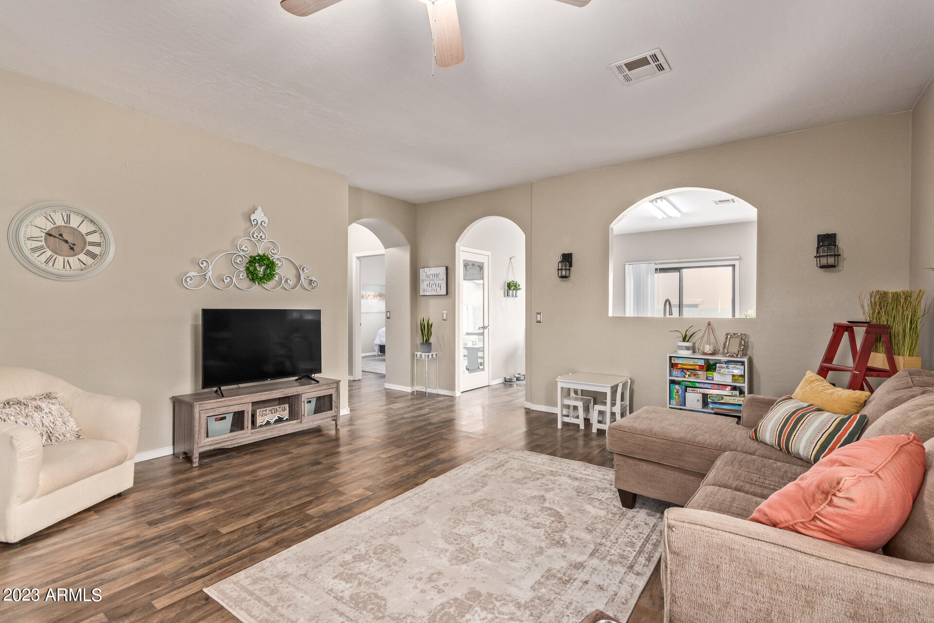 1206 West Fremont Rd. Phoenix, AZ 85041 - Photo 8 of 40 0010-09-Fremont
