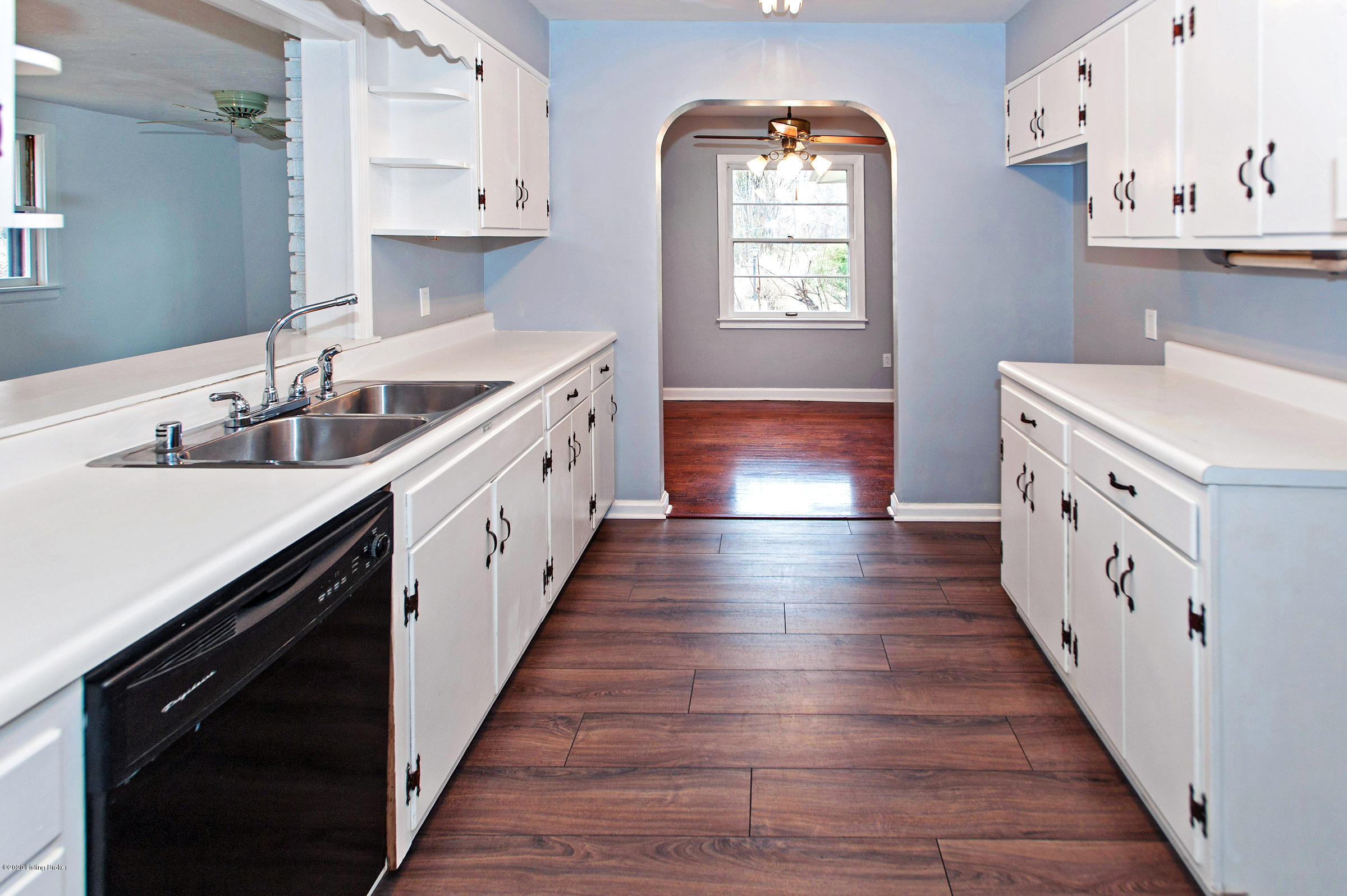 4512 Dover Road Louisville, KY 40216 - Photo 12 of 28 Dover D3M_8590