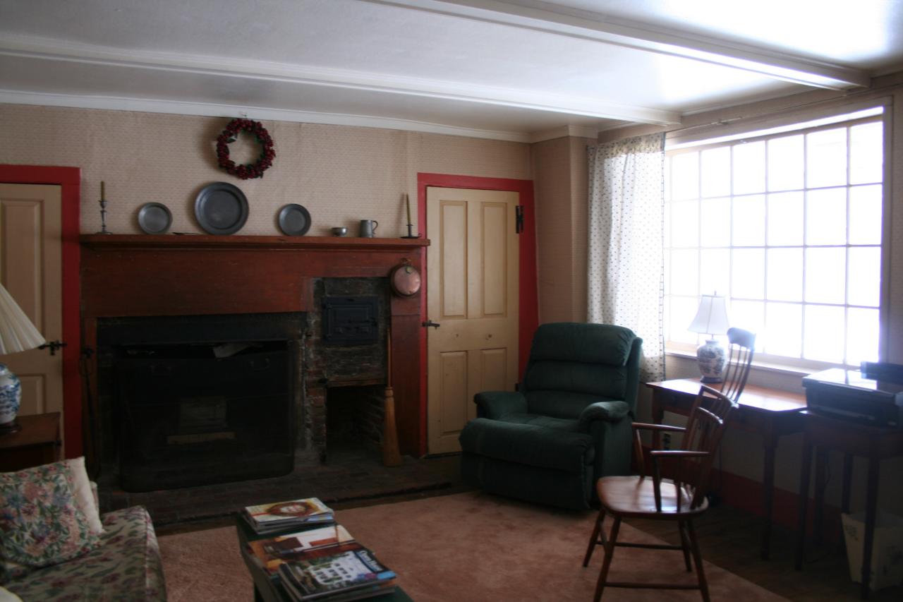 64 South Mountain Road Pittsfield, MA 01201 - Photo 10 of 20 Den 1