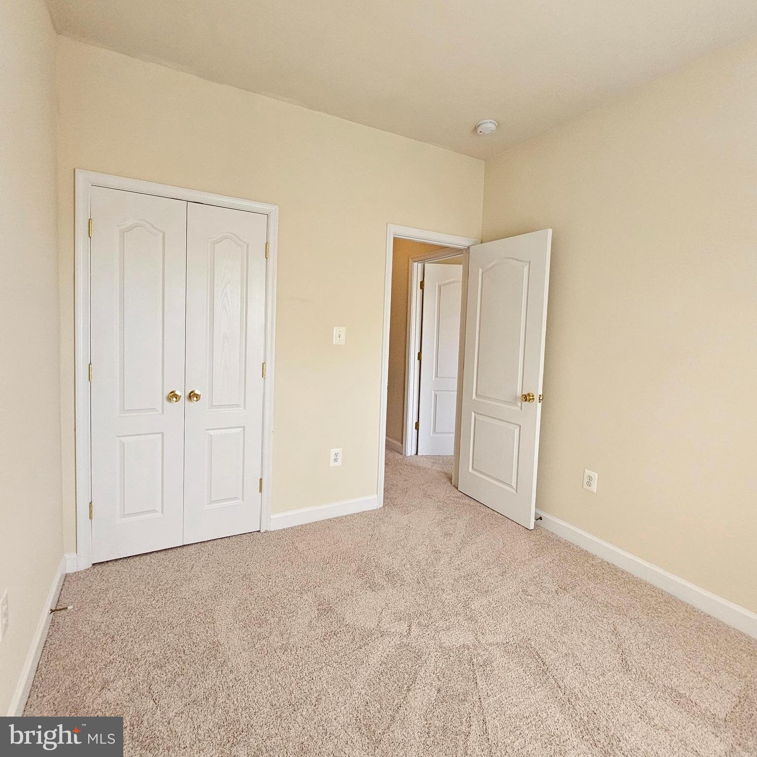 725 Chevington Court Woodbridge, VA 22191 - Photo 32 of 36 a view of an empty room