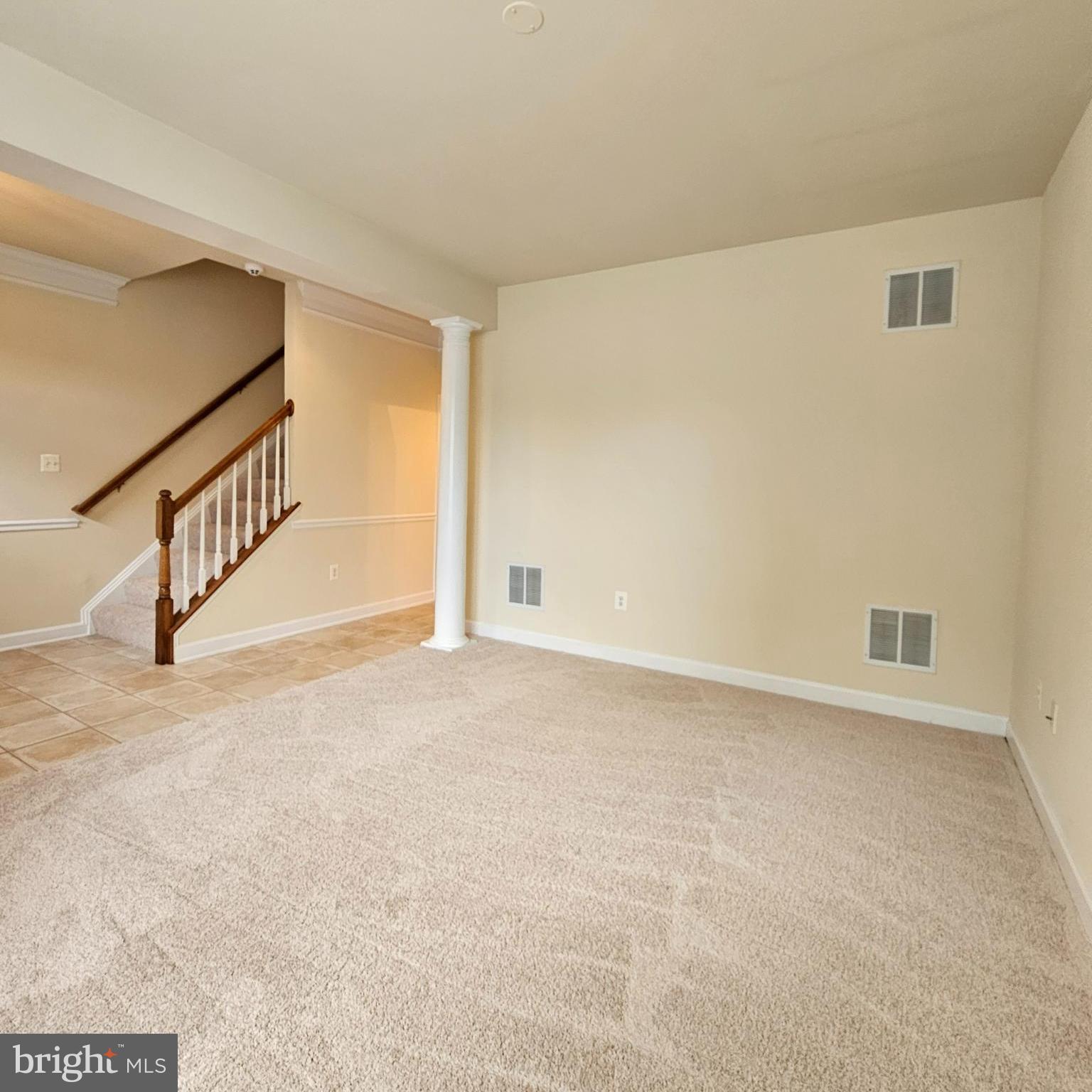 725 Chevington Court Woodbridge, VA 22191 - Photo 4 of 36 a view of an empty room