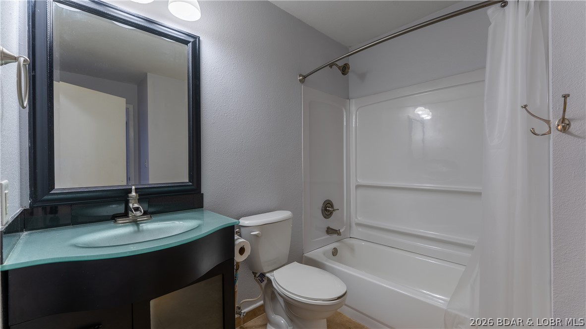 22 River Wood Road Camdenton, MO 65020 - Photo 15 of 43