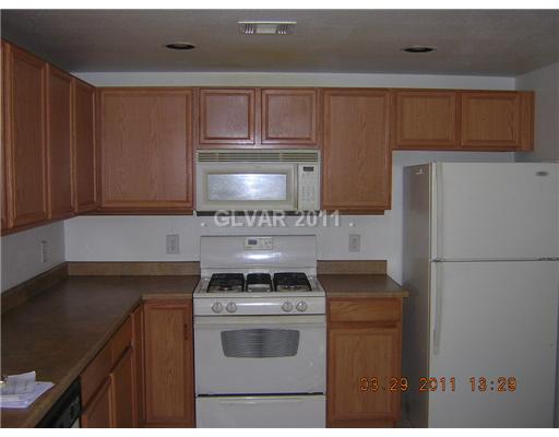 9580 West Reno Avenue, Unit 167 Las Vegas, NV 89148 - Photo 8 of 24 Kitchen.