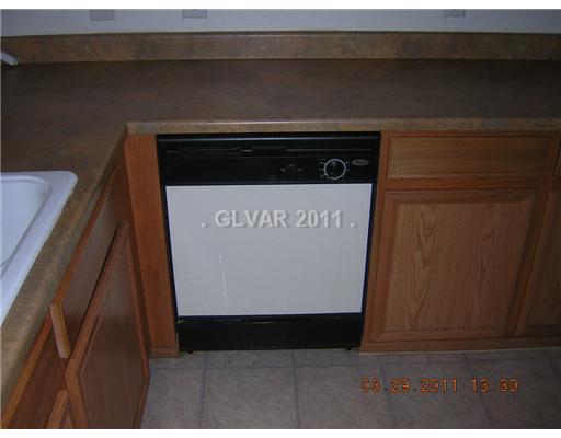 9580 West Reno Avenue, Unit 167 Las Vegas, NV 89148 - Photo 10 of 24 Kitchen.