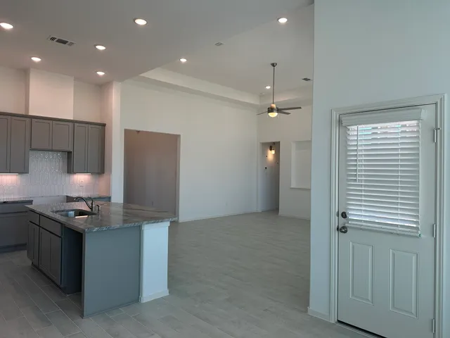 $473,070 | 2502 Caspian Crk Lane, Iowa Colony, TX 77583