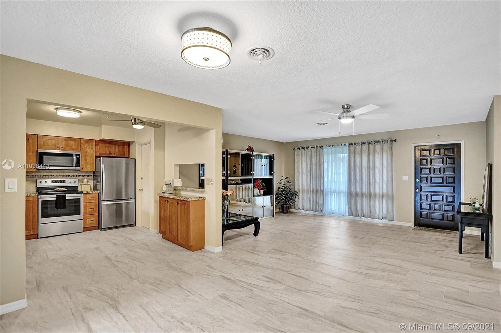 2008 North 31st Road Hollywood, FL 33021 - Photo 13 of 41