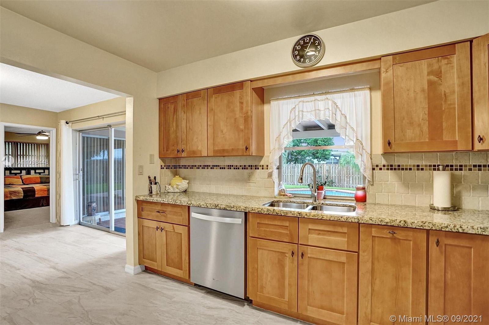 2008 North 31st Road Hollywood, FL 33021 - Photo 18 of 41