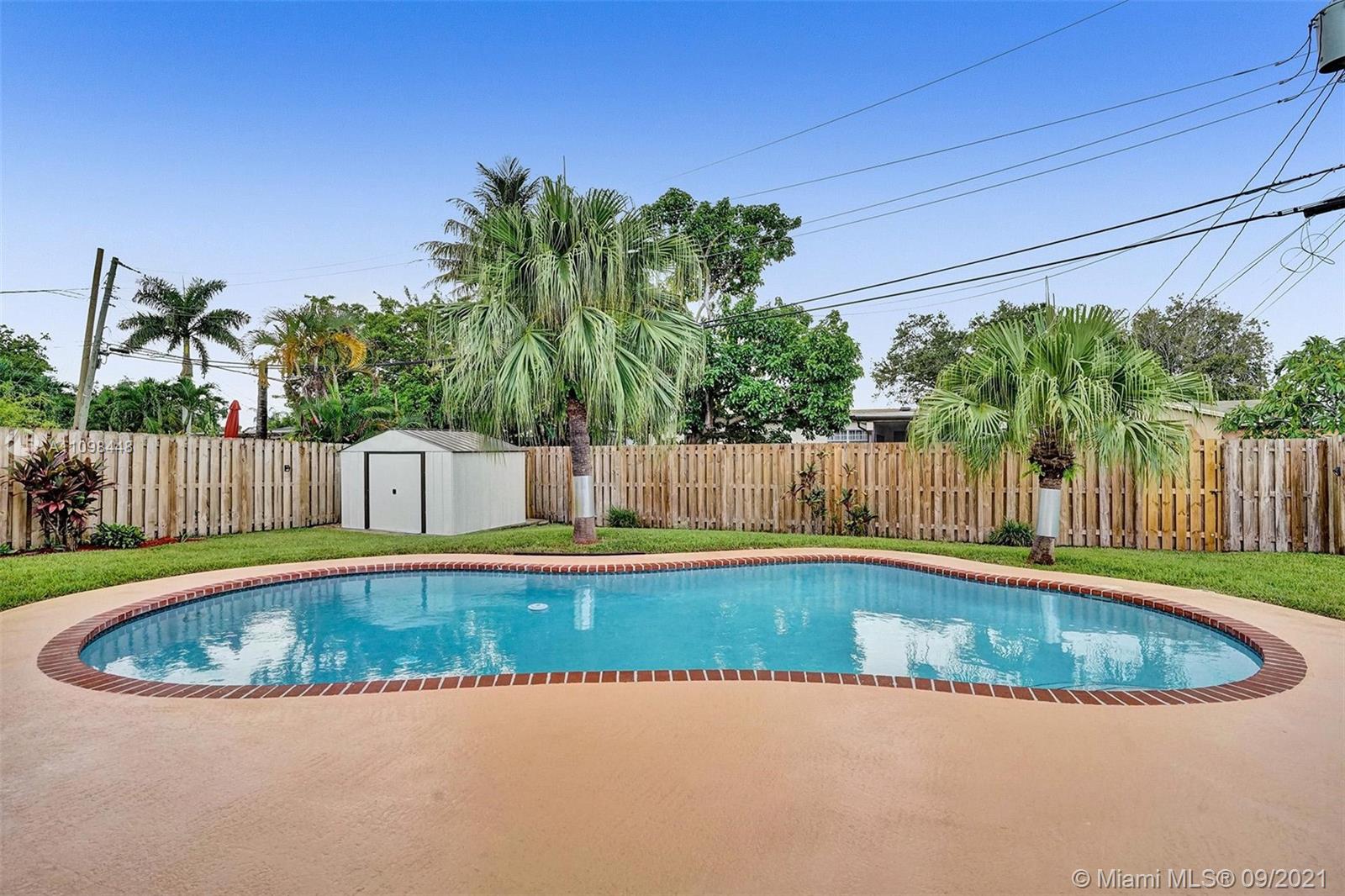 2008 North 31st Road Hollywood, FL 33021 - Photo 37 of 41
