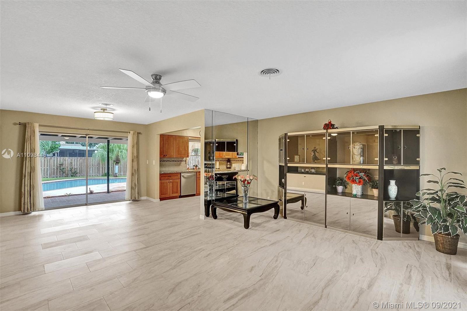 2008 North 31st Road Hollywood, FL 33021 - Photo 7 of 41