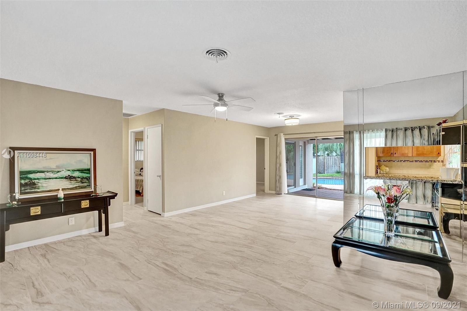 2008 North 31st Road Hollywood, FL 33021 - Photo 10 of 41