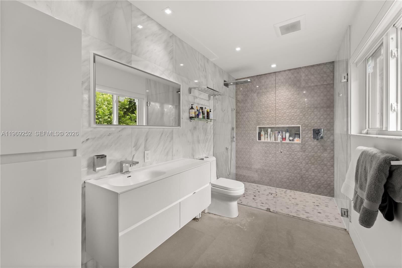 721 Bird Road Coral Gables, FL 33146 - Photo 10 of 26