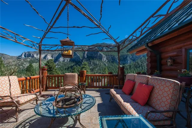 $4,900,000 | 276 Seven Dwarfs Road, Las Vegas, NV 89124