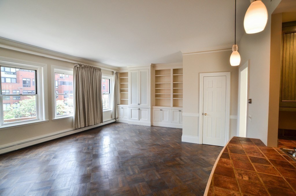 175 Newbury Street, Unit 4 Boston, MA 02116 - Photo 2 of 10