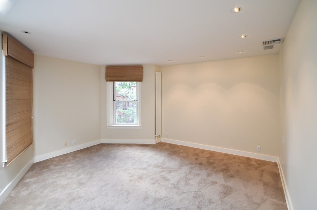 175 Newbury Street, Unit 4 Boston, MA 02116 - Photo 8 of 10