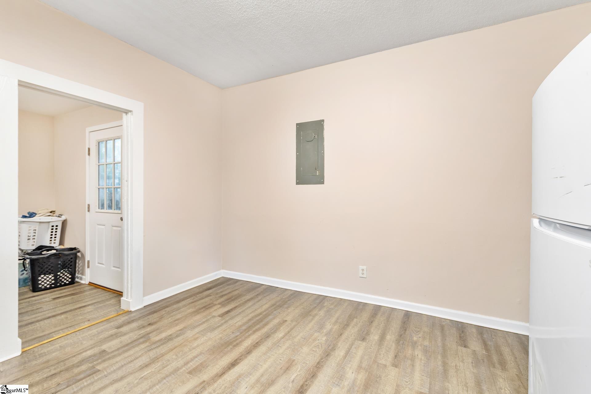 103 Florence Street Clinton, SC 29325 - Photo 7 of 20 Gallery Image 7