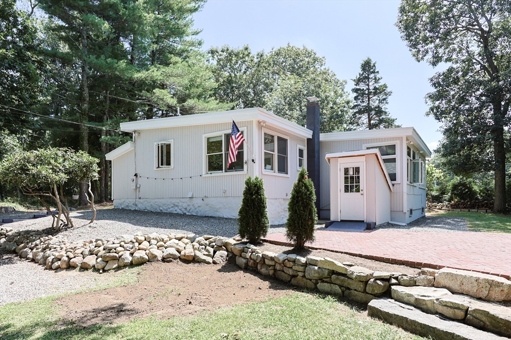 183 Mountain Street Sharon, MA 02067 - Photo 7 of 41