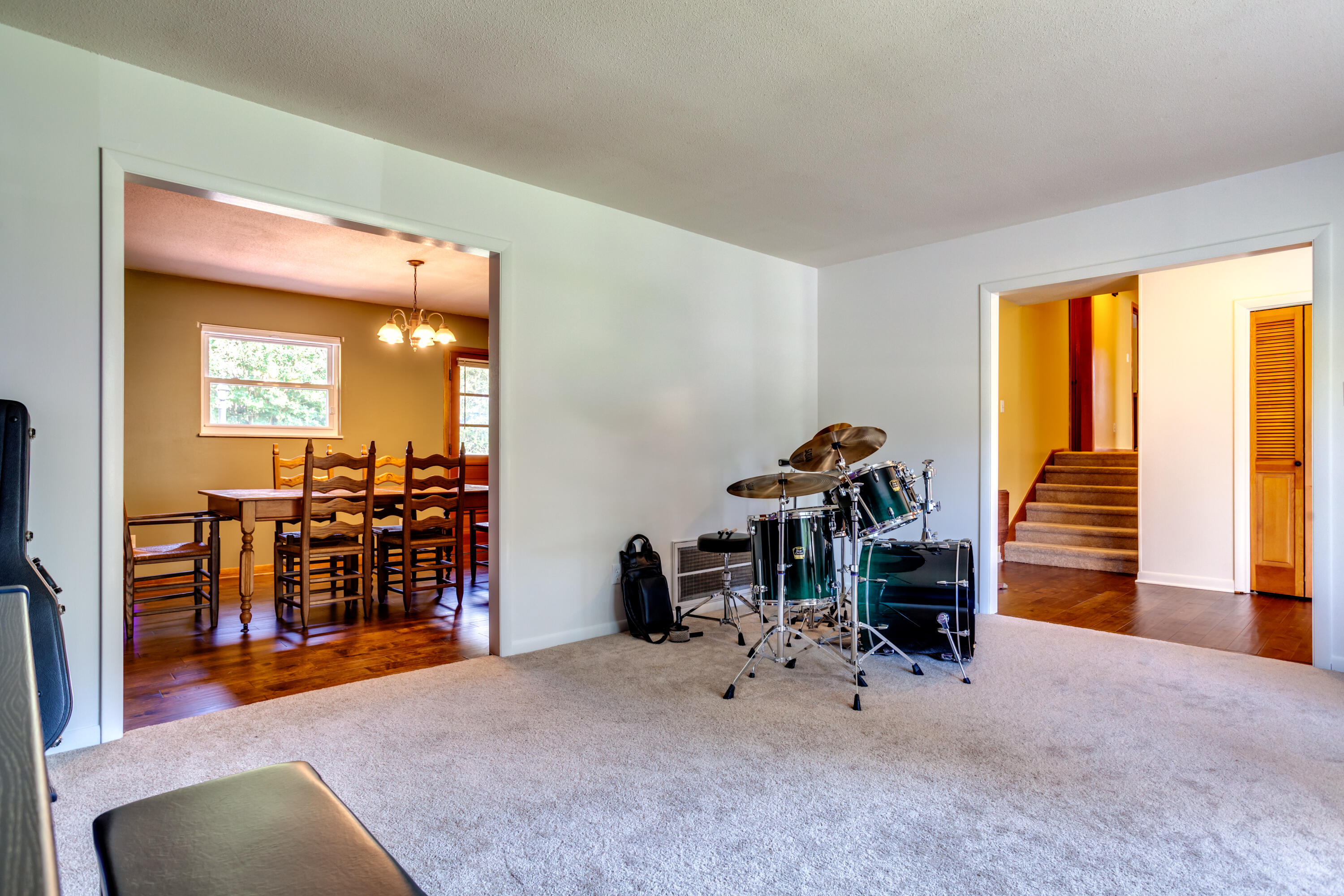 7324 Chartwell Road Knoxville, TN 37931 - Photo 8 of 35 living room
