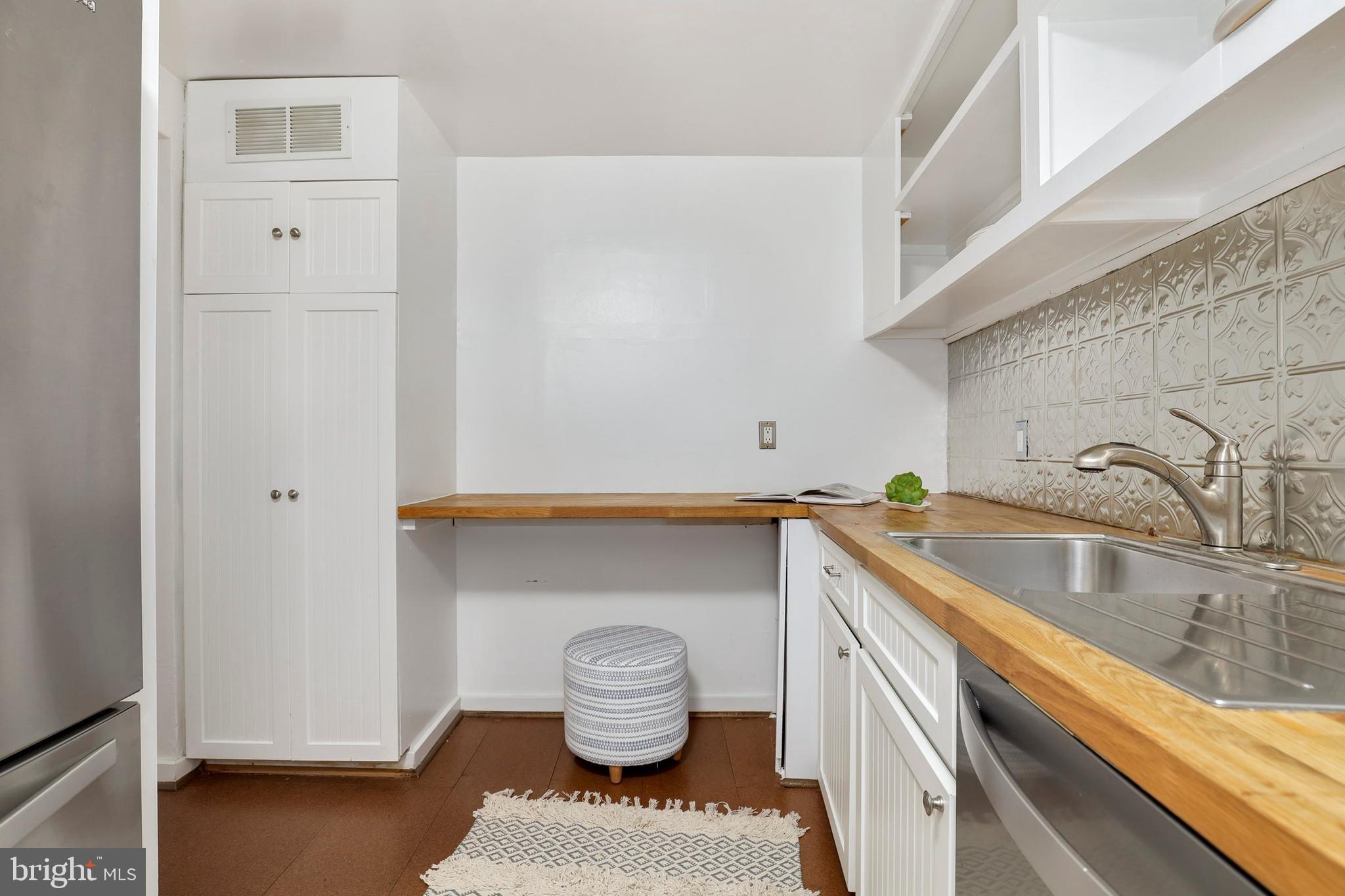 7 Logan Circle Northwest, Unit B1 Washington, DC 20005 - Photo 16 of 32