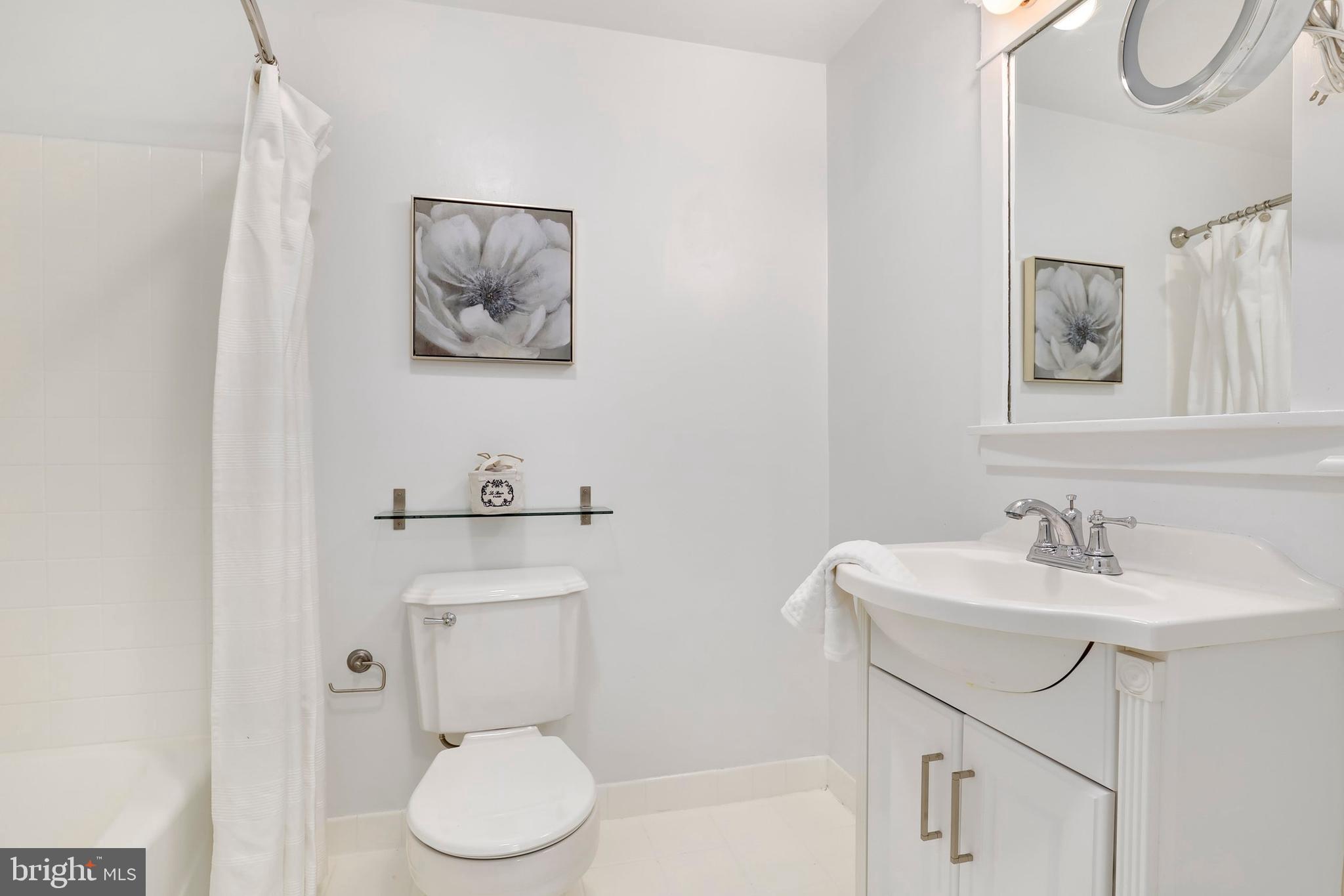 7 Logan Circle Northwest, Unit B1 Washington, DC 20005 - Photo 20 of 32