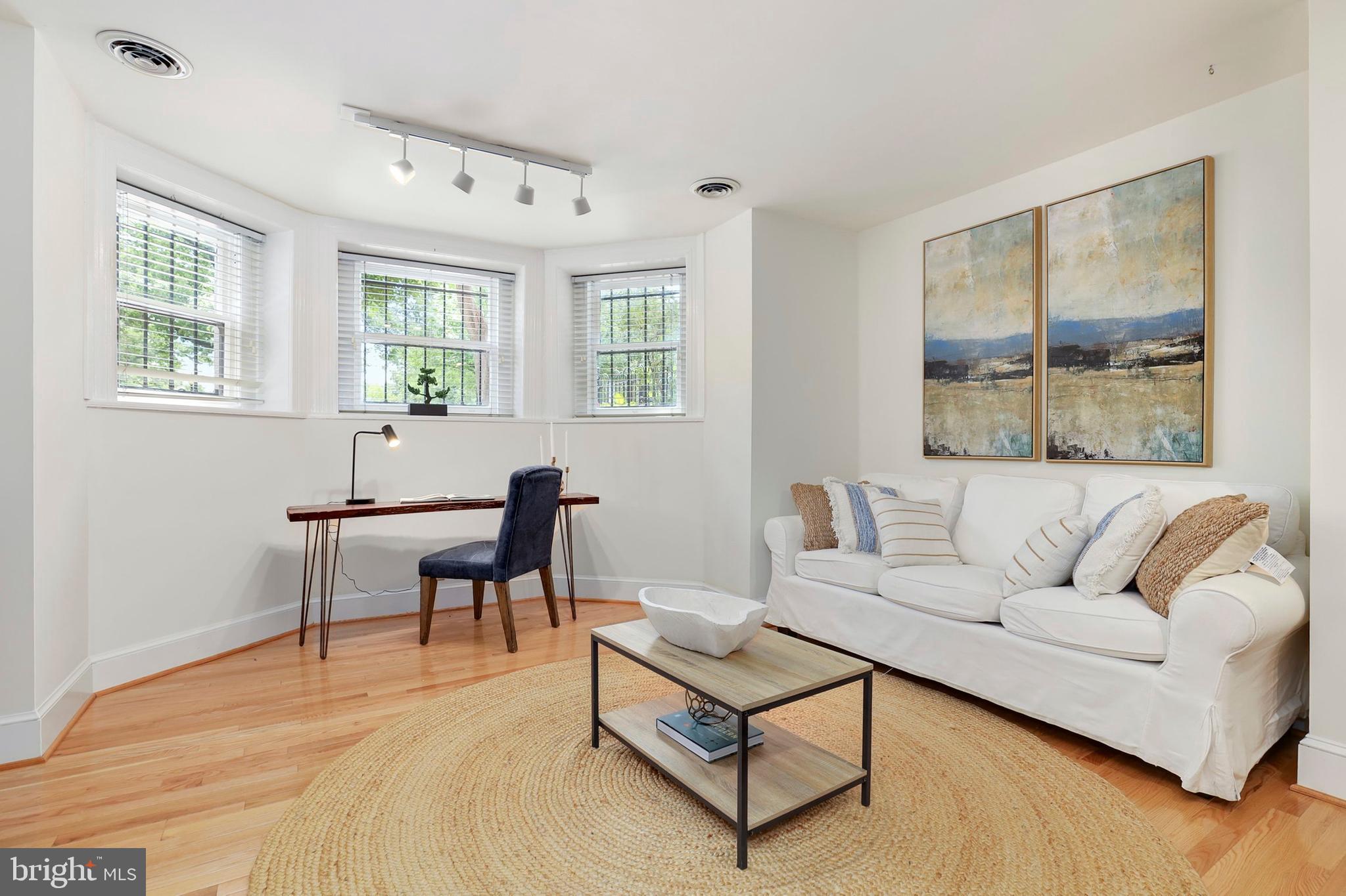 7 Logan Circle Northwest, Unit B1 Washington, DC 20005 - Photo 5 of 32