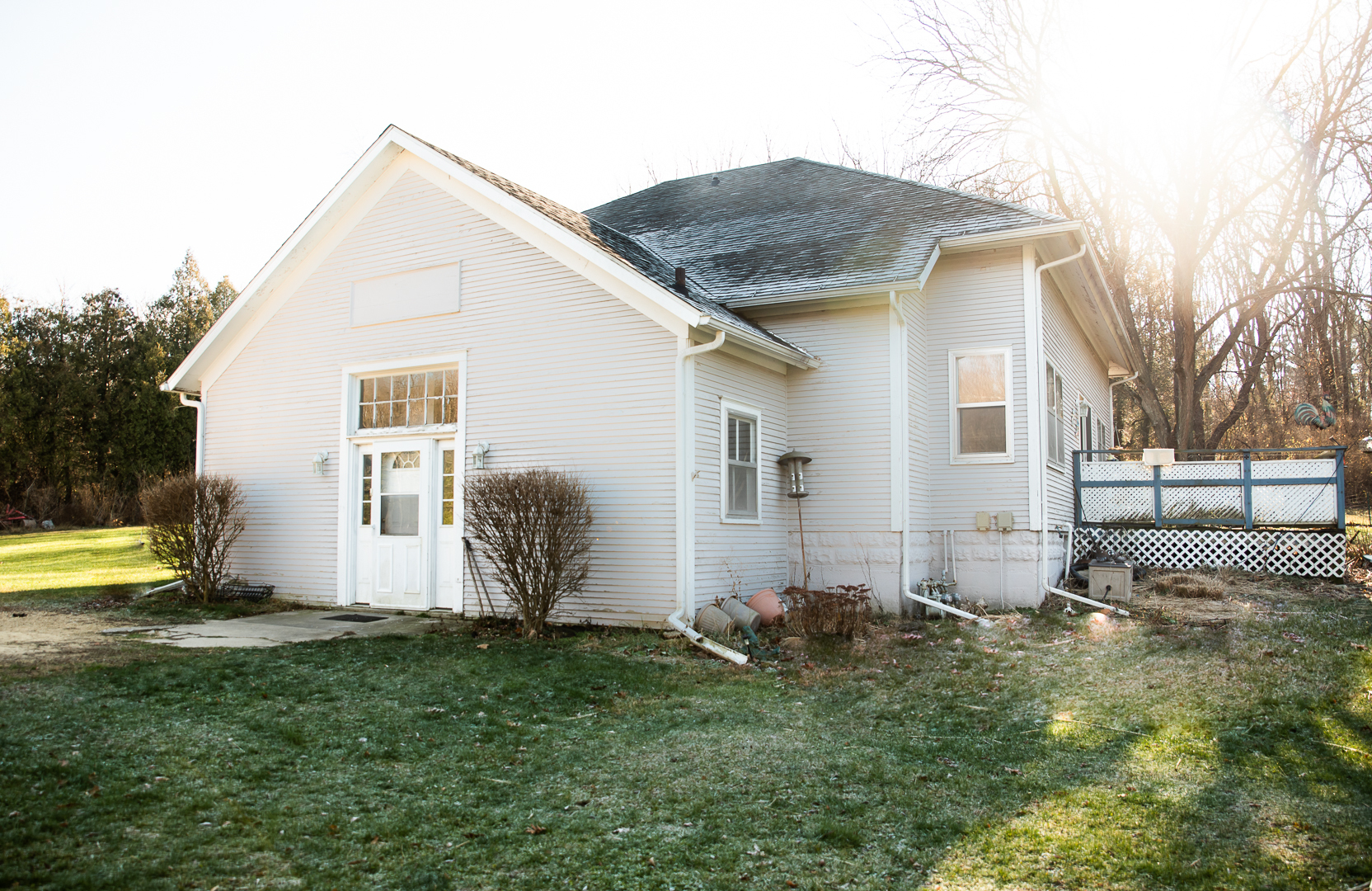 913 Stony Point Road Dixon, IL 61021 - Photo 1 of 19 Gallery Image 1