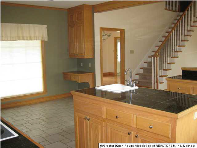 13718 Martin Ridge Drive Baton Rouge, LA 70809 - Photo 8 of 23 Gallery Image 8